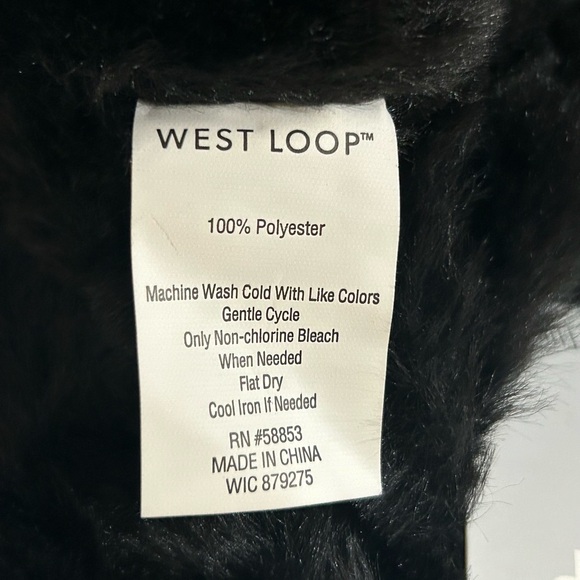 West Loop Faux Fur Black Scarf One Size NWT - Picture 5 of 5